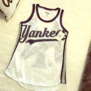 Women’s Mesh Yankees Tank size M